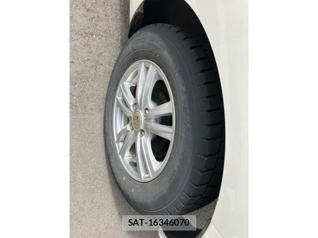 Nissan NOTE 2013-06 8337231-14