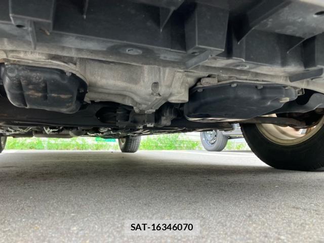 Nissan NOTE 2013-06 8337231-3