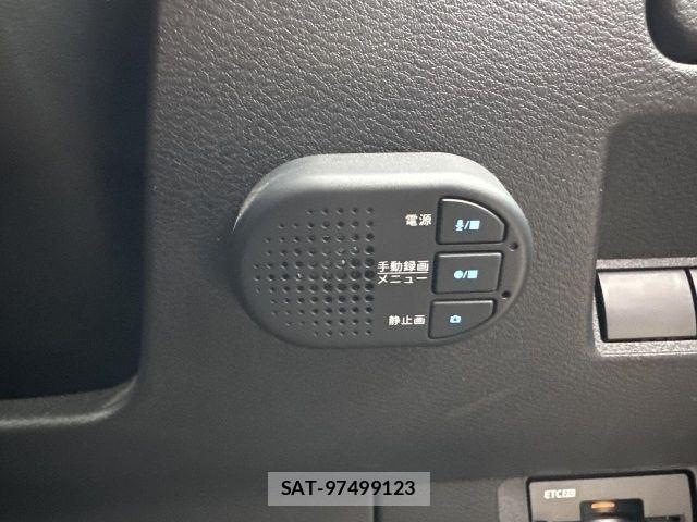 Nissan NOTE 2022-05 8334858-28