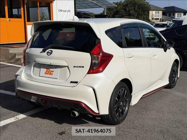 Nissan NOTE 2016-02 8337218-23