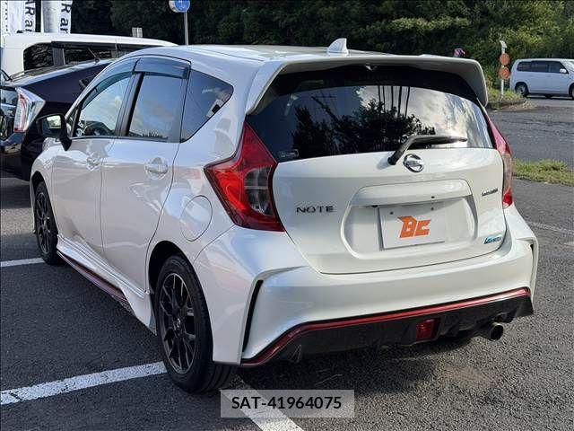 Nissan NOTE 2016-02 8337218-7