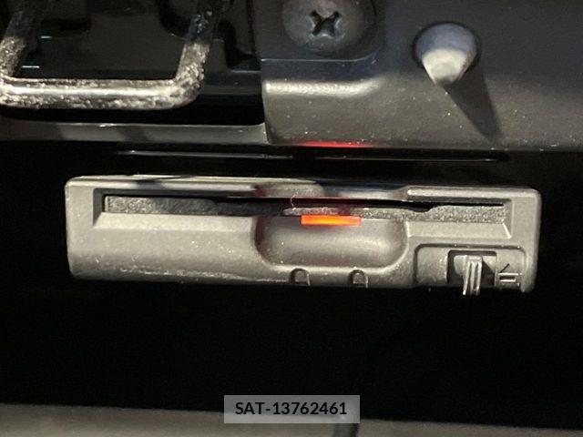 Nissan NOTE 2016-03 8355257-6