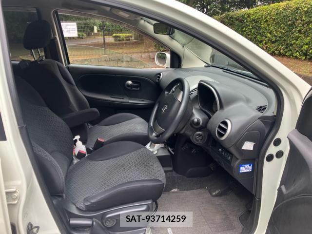 Nissan NOTE 2011-08 8355263-16