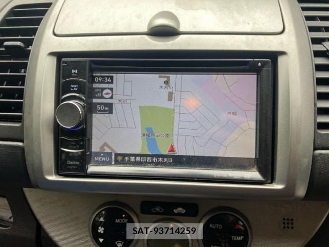 Nissan NOTE 2011-08 8355263-23
