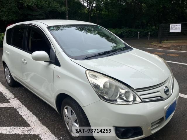 Nissan NOTE 2011-08 8355263-2