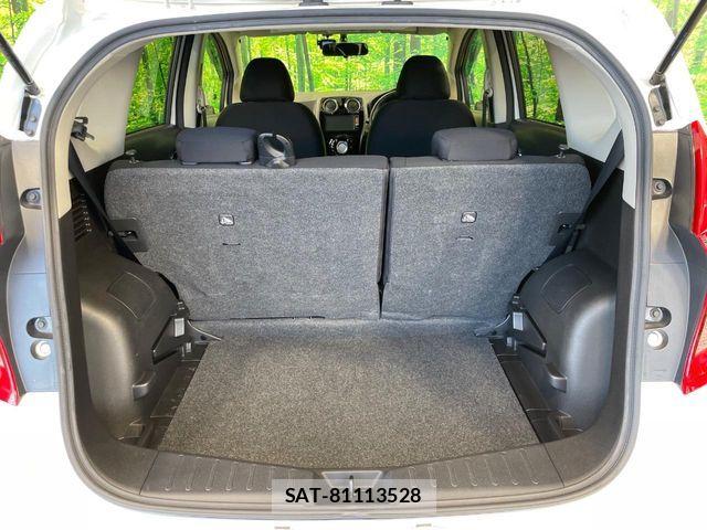 Nissan NOTE 2013-08 8355261-9