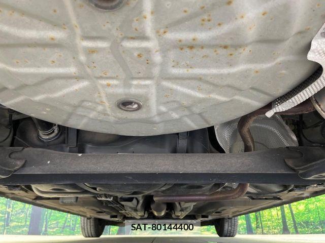 Nissan NOTE 2016-02 8355254-17
