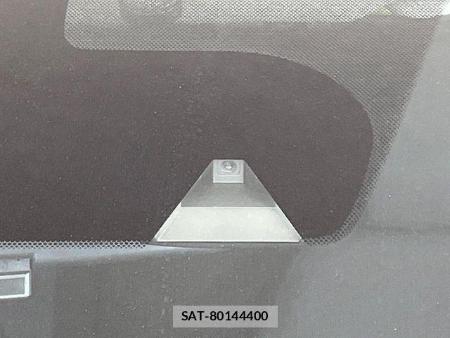 Nissan NOTE 2016-02 8355254-3
