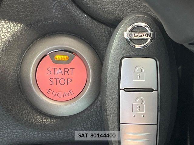 Nissan NOTE 2016-02 8355254-5