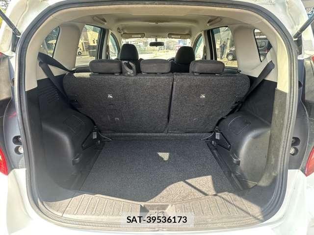 Nissan NOTE 2018-01 8355247-10
