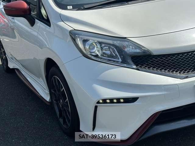 Nissan NOTE 2018-01 8355247-21