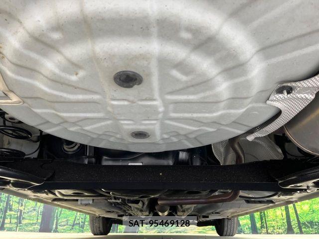Nissan NOTE 2017-07 8355244-18