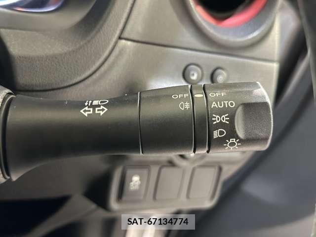 Nissan NOTE 2015-09 8355255-11