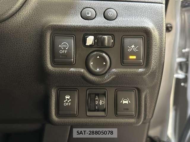 Nissan NOTE 2015-03 8355259-12