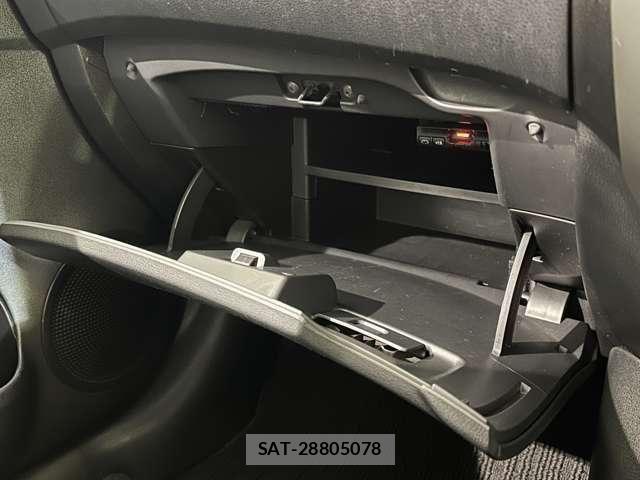 Nissan NOTE 2015-03 8355259-20