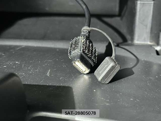 Nissan NOTE 2015-03 8355259-22