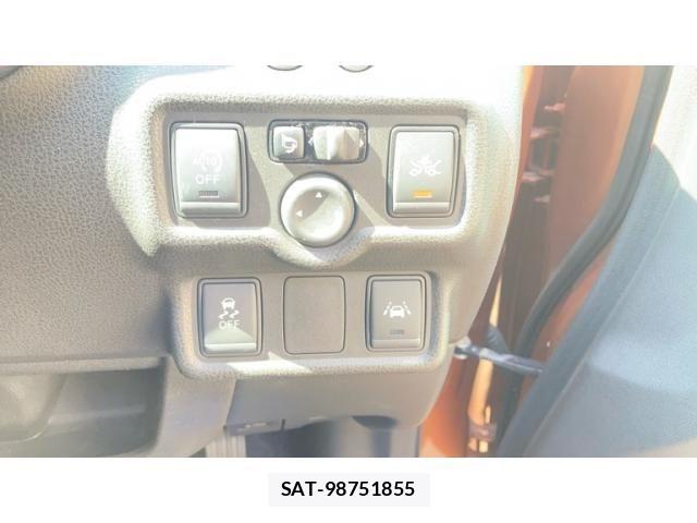 Nissan NOTE 2016-06 8355245-19