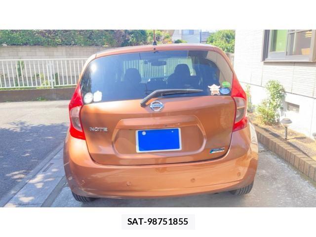 Nissan NOTE 2016-06 8355245-5