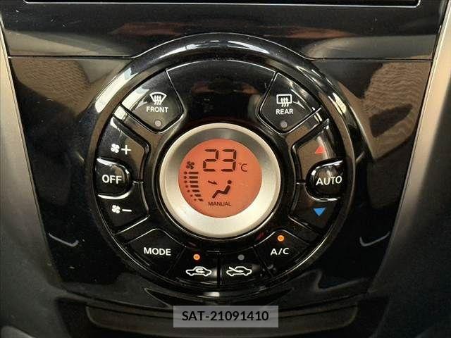 Nissan NOTE 2014-08 8355256-28