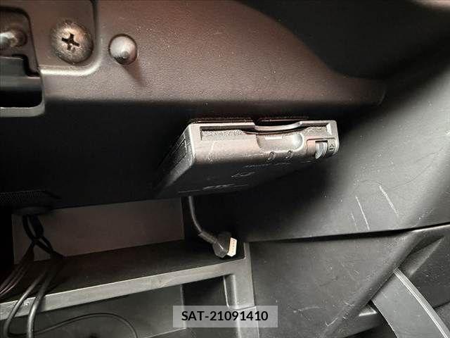 Nissan NOTE 2014-08 8355256-5