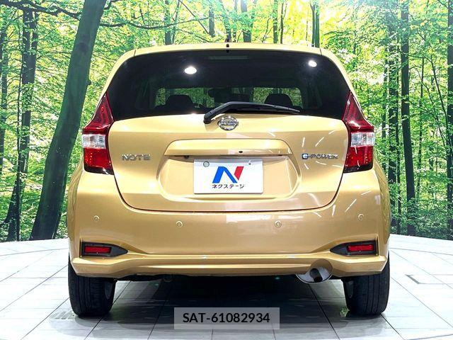 Nissan NOTE 2016-11 8355260-15