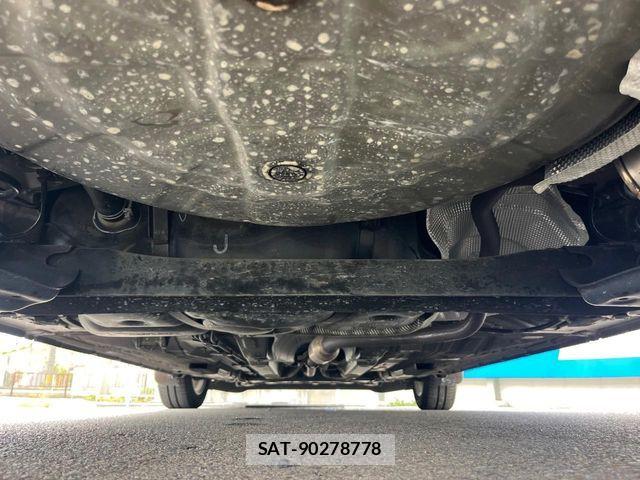 Nissan NOTE 2018-09 8367842-19