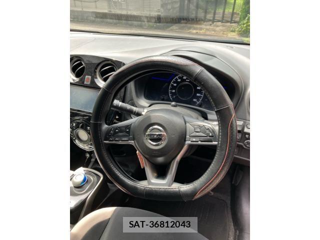 Nissan NOTE 2018-03 8367875-15