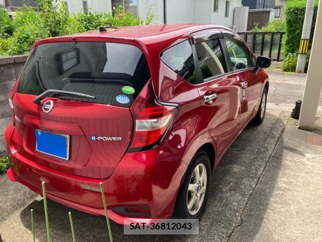 Nissan NOTE 2018-03 8367875-1