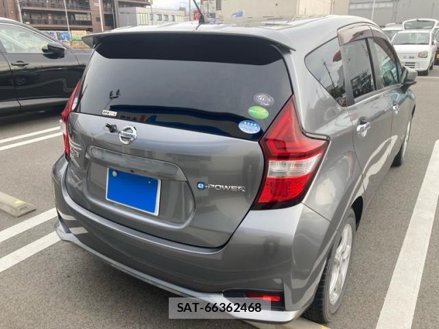Nissan NOTE 2017-01 8367881-8