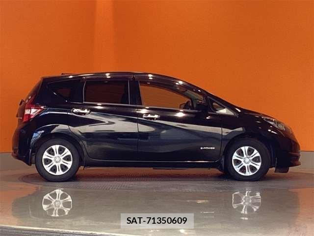 Nissan NOTE 2017-01 8367867-10
