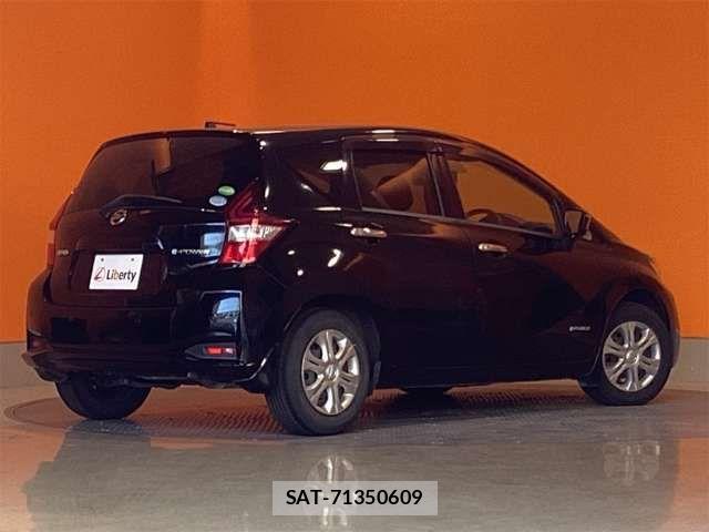 Nissan NOTE 2017-01 8367867-11