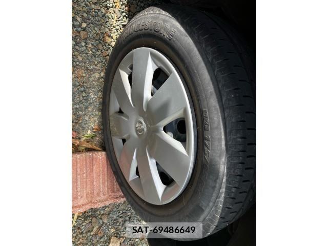 Nissan NOTE 2011-08 8367895-5