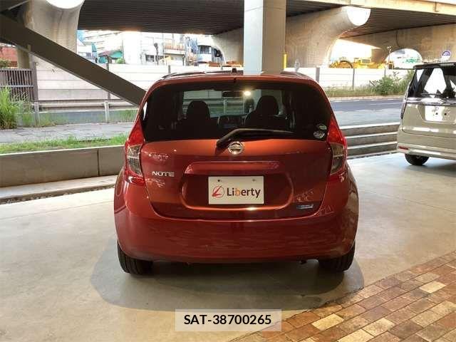 Nissan NOTE 2014-06 8367877-19