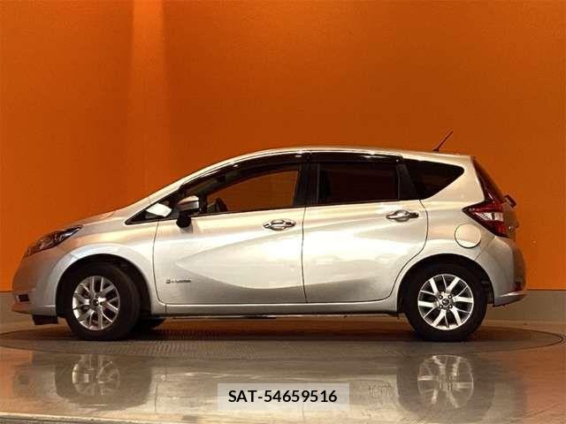 Nissan NOTE 2018-10 8367846-10