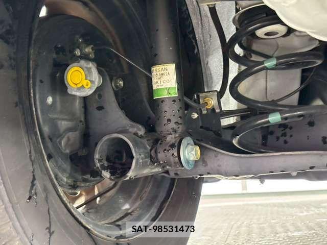 Nissan NOTE 2017-09 8367845-12