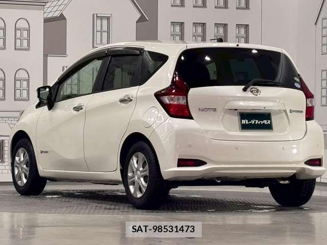 Nissan NOTE 2017-09 8367845-5