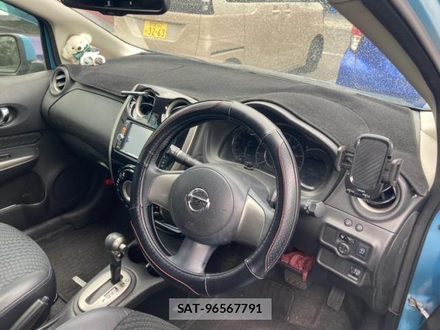 Nissan NOTE 2013-09 8367885-13