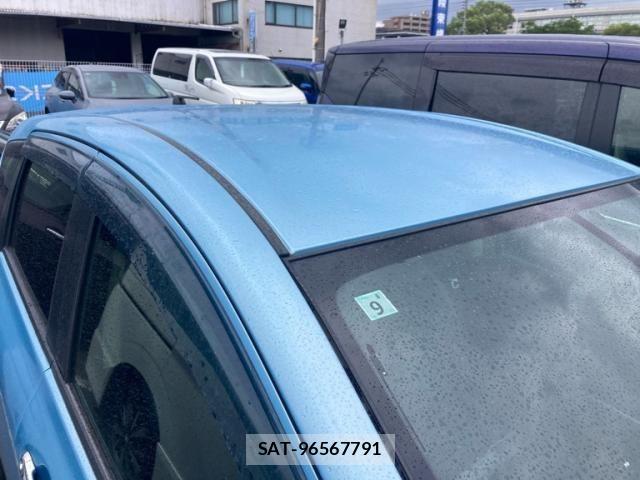 Nissan NOTE 2013-09 8367885-7