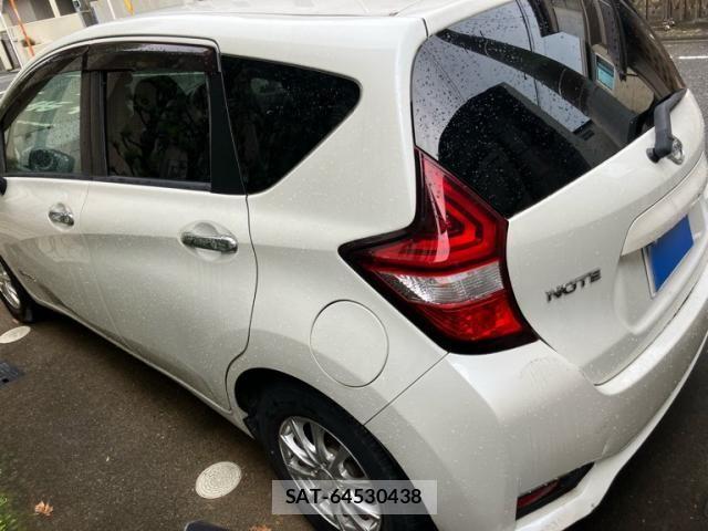 Nissan NOTE 2017-08 8367865-3