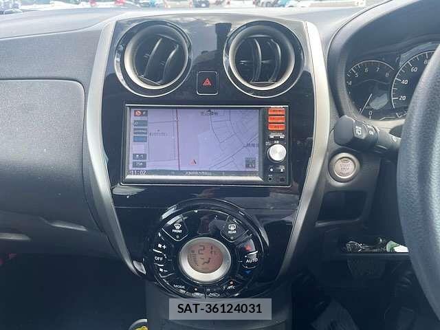 Nissan NOTE 2013-09 8367890-4