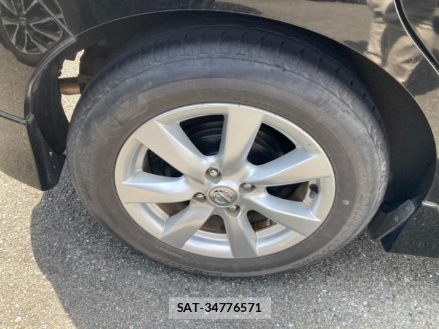 Nissan NOTE 2013-07 8367896-4