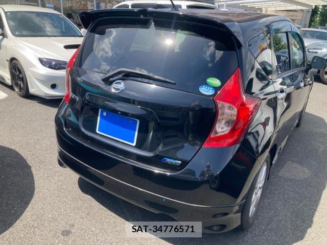 Nissan NOTE 2013-07 8367896-5