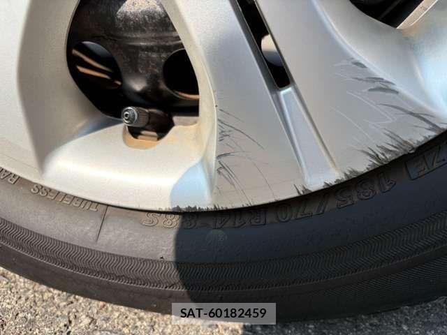 Nissan NOTE 2013-06 8367880-14