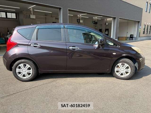 Nissan NOTE 2013-06 8367880-4
