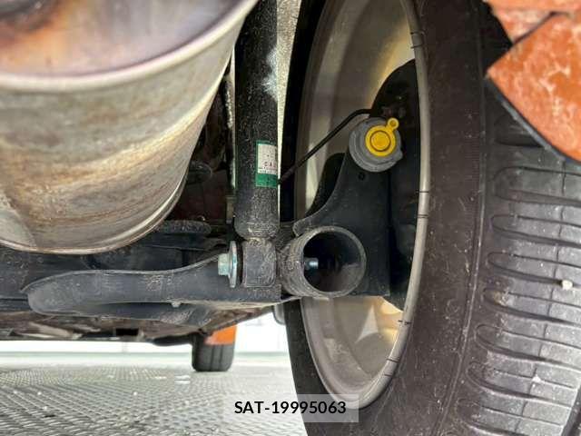 Nissan NOTE 2018-08 8367841-11