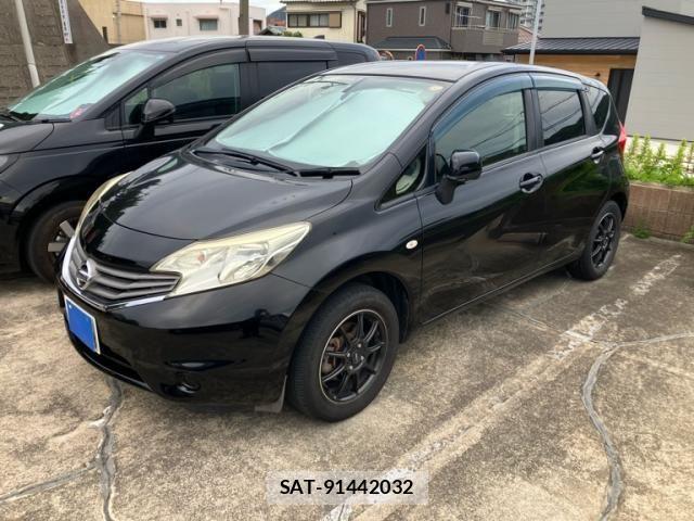 Nissan NOTE 2013-11 8367900-1