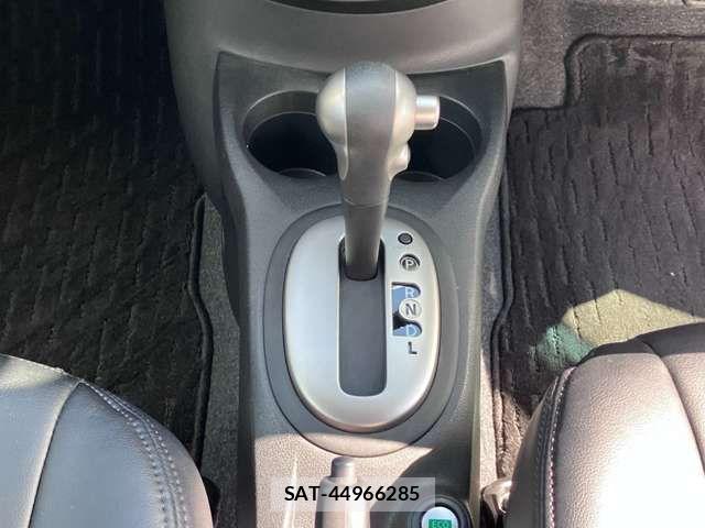 Nissan NOTE 2015-01 8367862-7