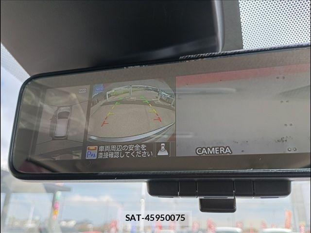 Nissan NOTE 2018-01 8367860-13