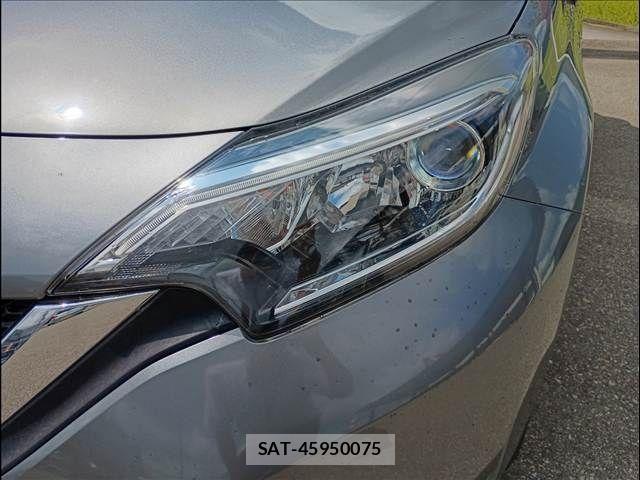 Nissan NOTE 2018-01 8367860-17