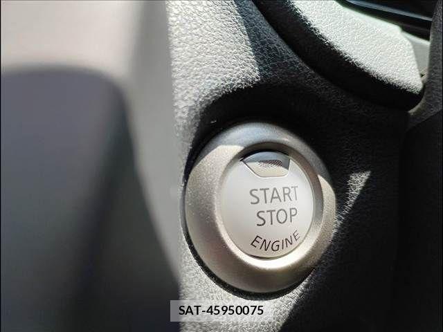 Nissan NOTE 2018-01 8367860-7